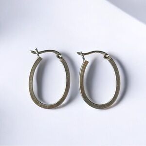Vintage Silver-Tone Oval Hoop Earrings 90s Minimalist Everyday Style